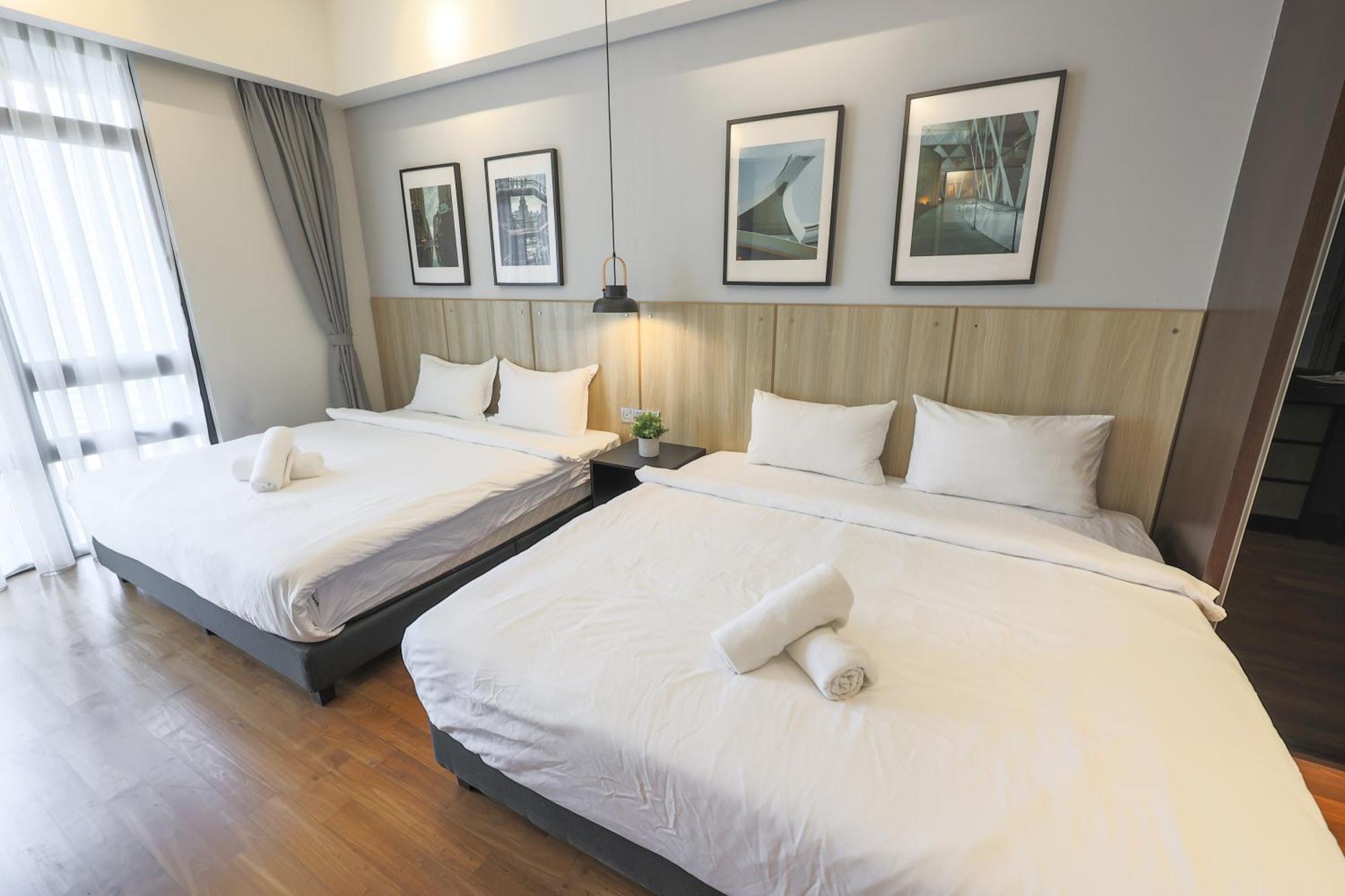 Apartemen 双子塔附近 高级泳池 二床 可住四人 大床 *