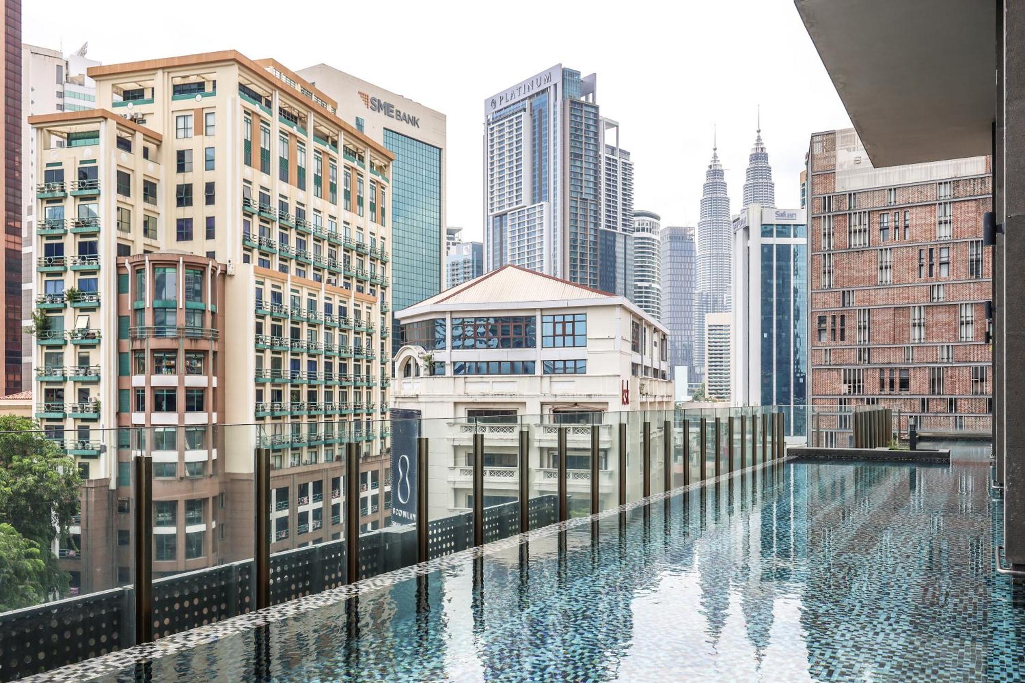 Apartemen 双子塔附近 高级泳池 二床 可住四人 大床 *