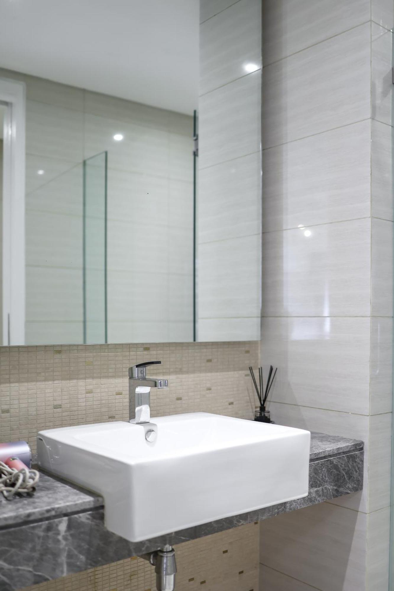 双子塔附近 高级泳池 二床 可住四人 大床 Apartemen Kuala Lumpur